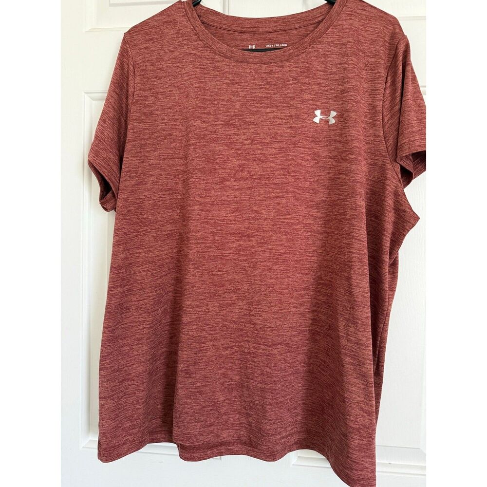 038. Under Armor tee
